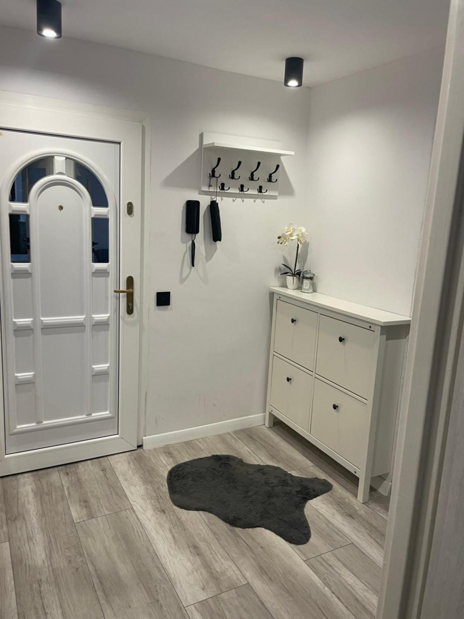 Żagań Apartament 2 Pokojowy W Centrum Miasta מראה חיצוני תמונה